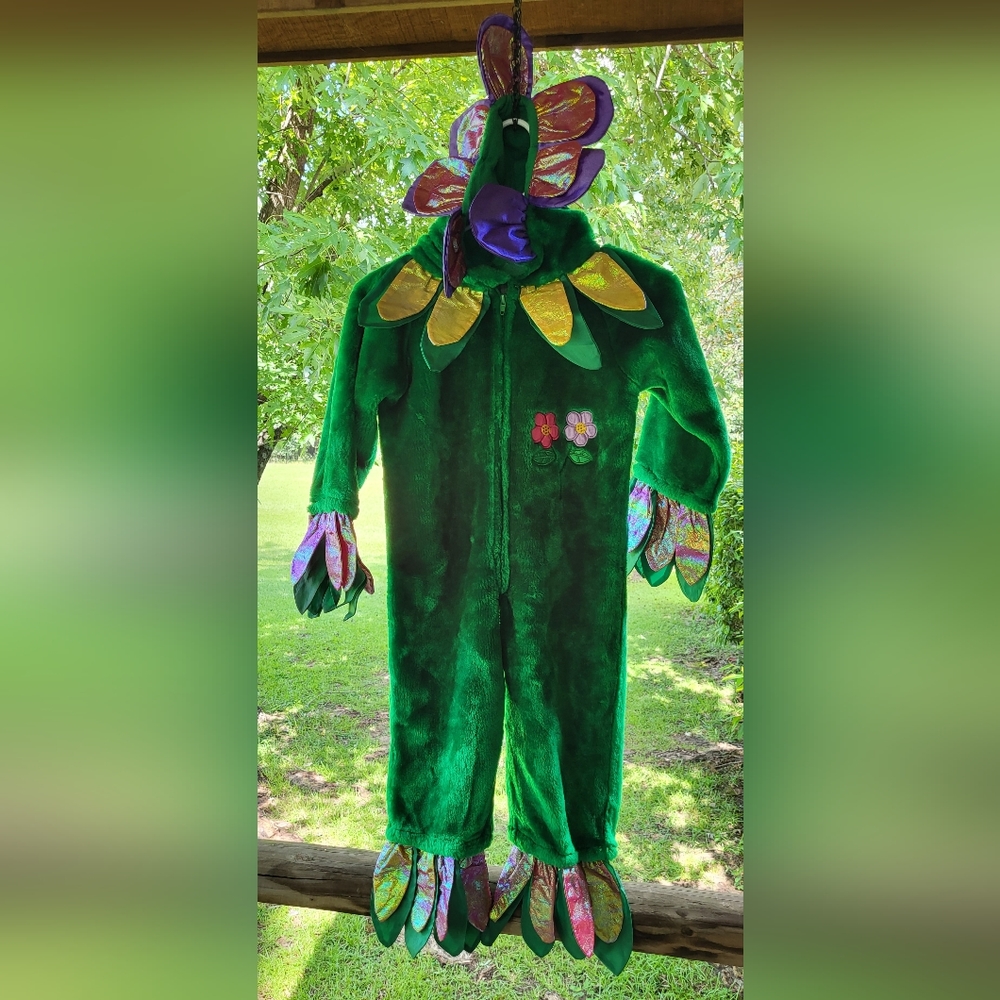 Chrisha playful plush flower costume size 2-4
